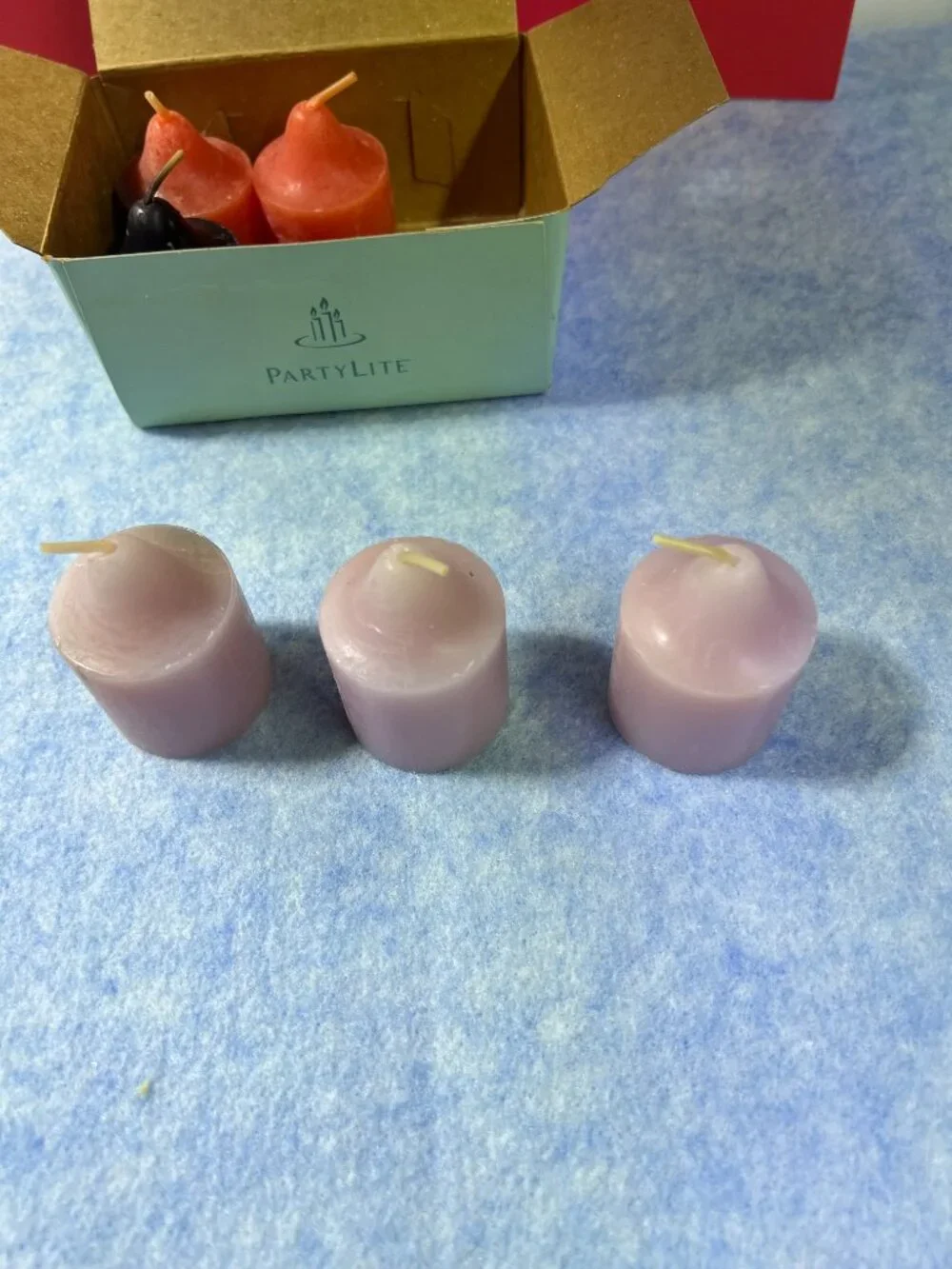 PartyLite Votive Candles - Set of 6 - Mixed scents - Picture 4 of 5